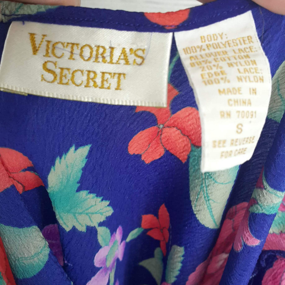 Victoria's Secret vintage blue floral nightgown - Picture 5 of 5